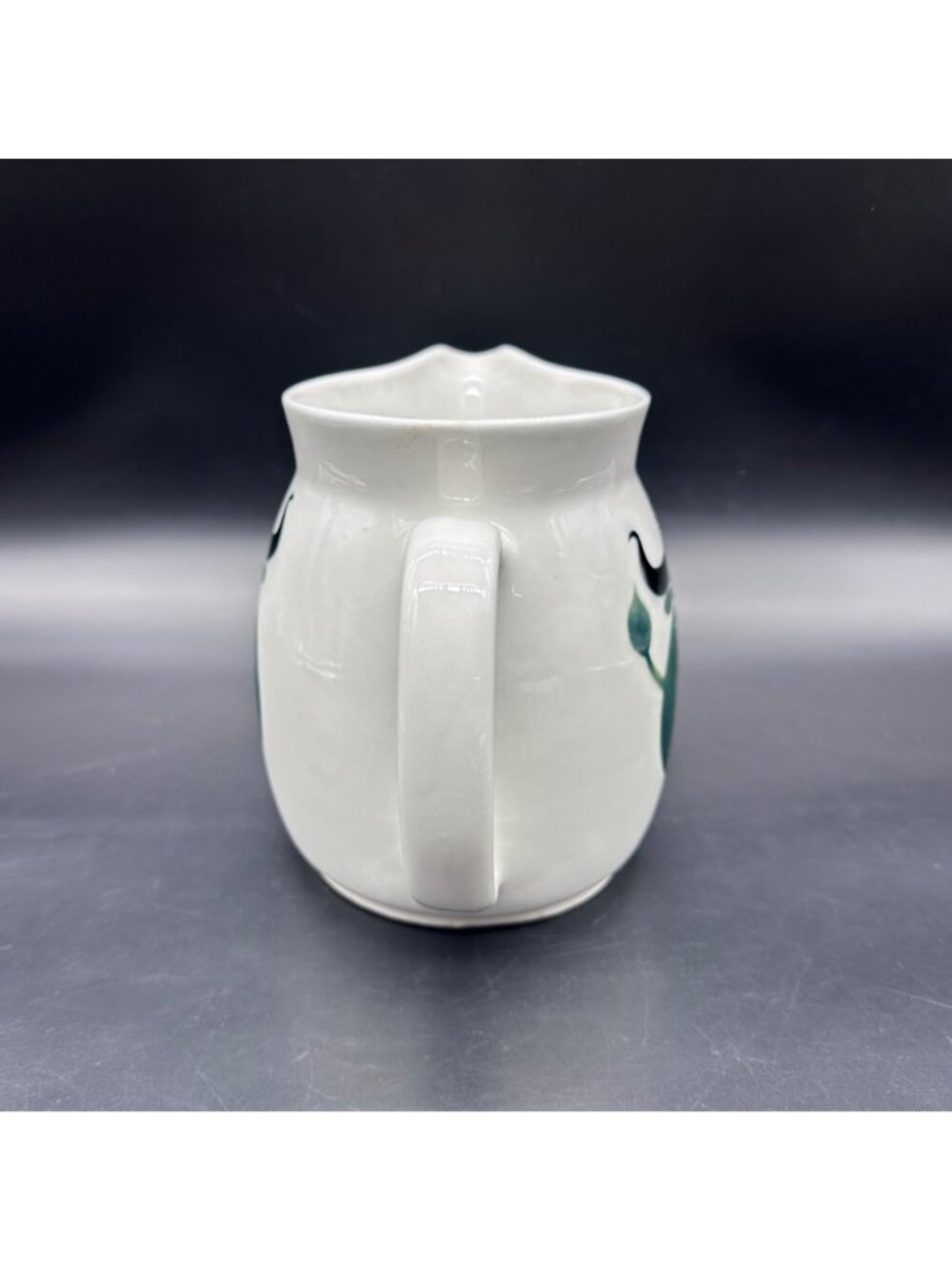 Vintage Arabia Finland Heluna Cow Bull Ceramic Pitcher White Green 48 Oz MCM - Picture 5 of 10